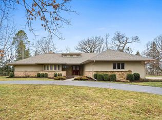 45W660 Raymond Rd, Big Rock, IL 60511