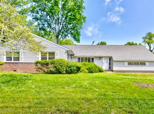 10 Dwight Dr, Ocean, NJ 07712