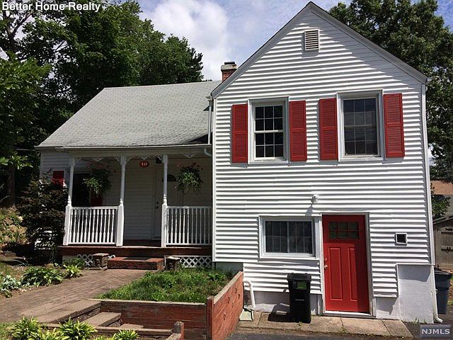 1st image of 40 Linwood Ave