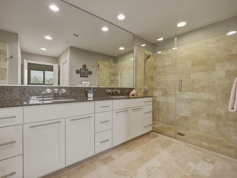 1600 Barton Springs Rd #4305 — Photo 14