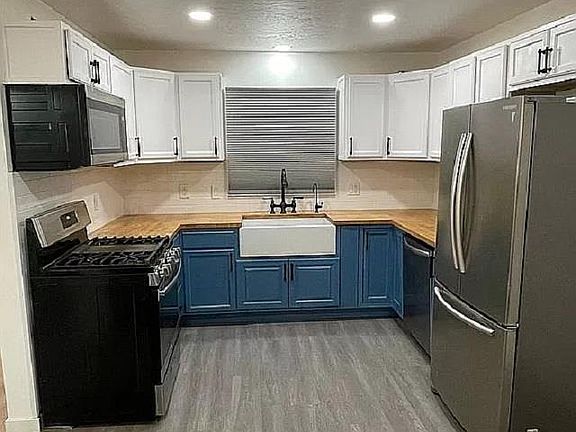 2nd image of 58586 Ardmore Dr
