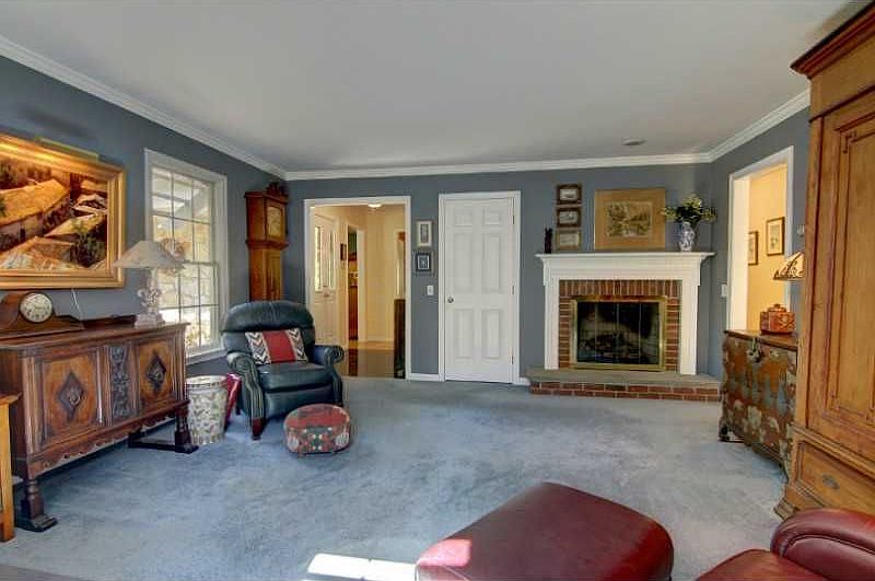 2nd image of 6 W Butterfly Way