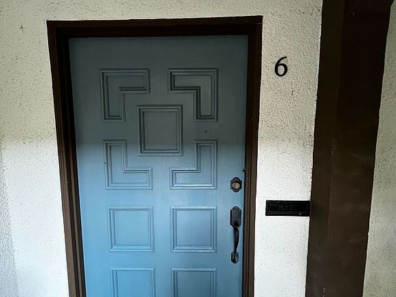 2nd image of 420 Orange Ave APT 6