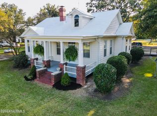 9069 State Highway 130 W, Maxton, NC 28364