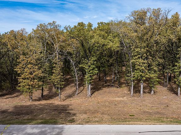 3rd image of 8375 Southern Shore Ct
