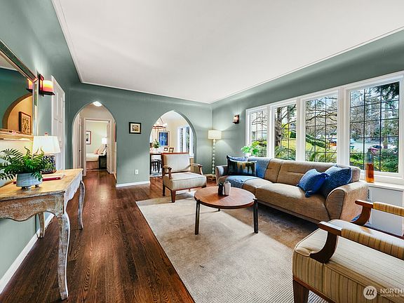 3rd image of 750 Belmont Avenue E #5