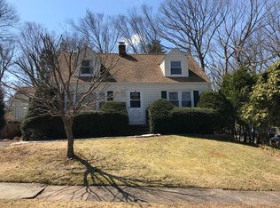 116 Cumpstone Dr, Hamden, CT 06518