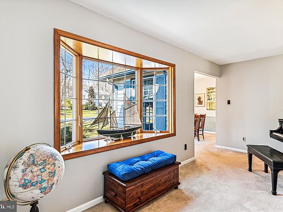 3rd image of 3127 Anchorage Dr