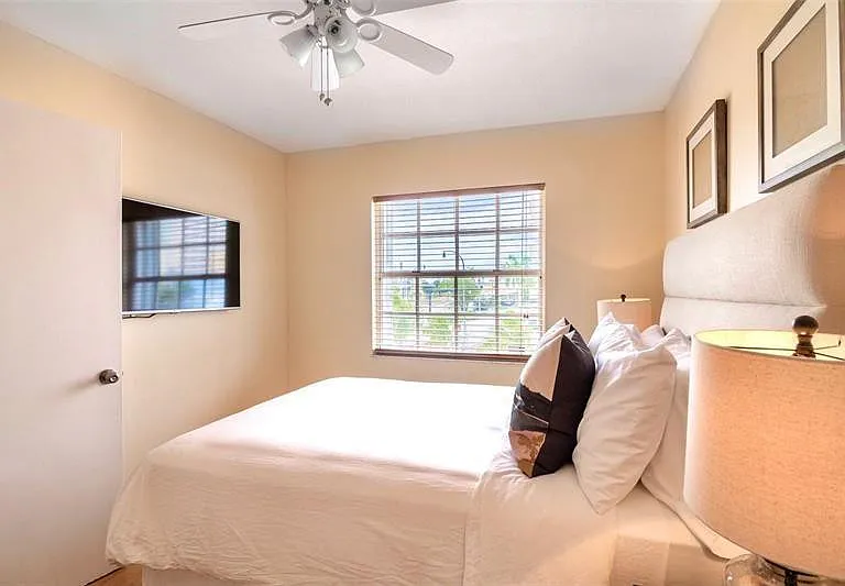 355 Virginia St — Photo 26