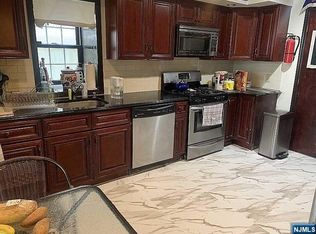 20 Reservoir Ave, Jersey City, NJ 07307