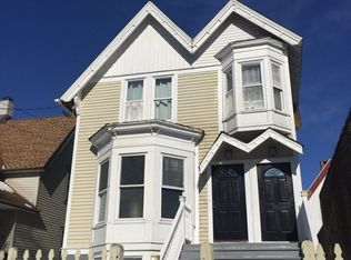 10-12 Cottage Pl, Bridgeport, CT 06604