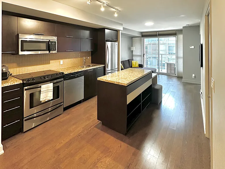 21 Nelson St #415 — Photo 7