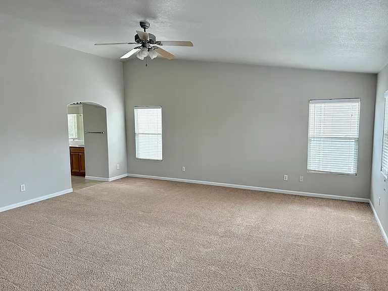 405 Darragh Ct — Photo 7