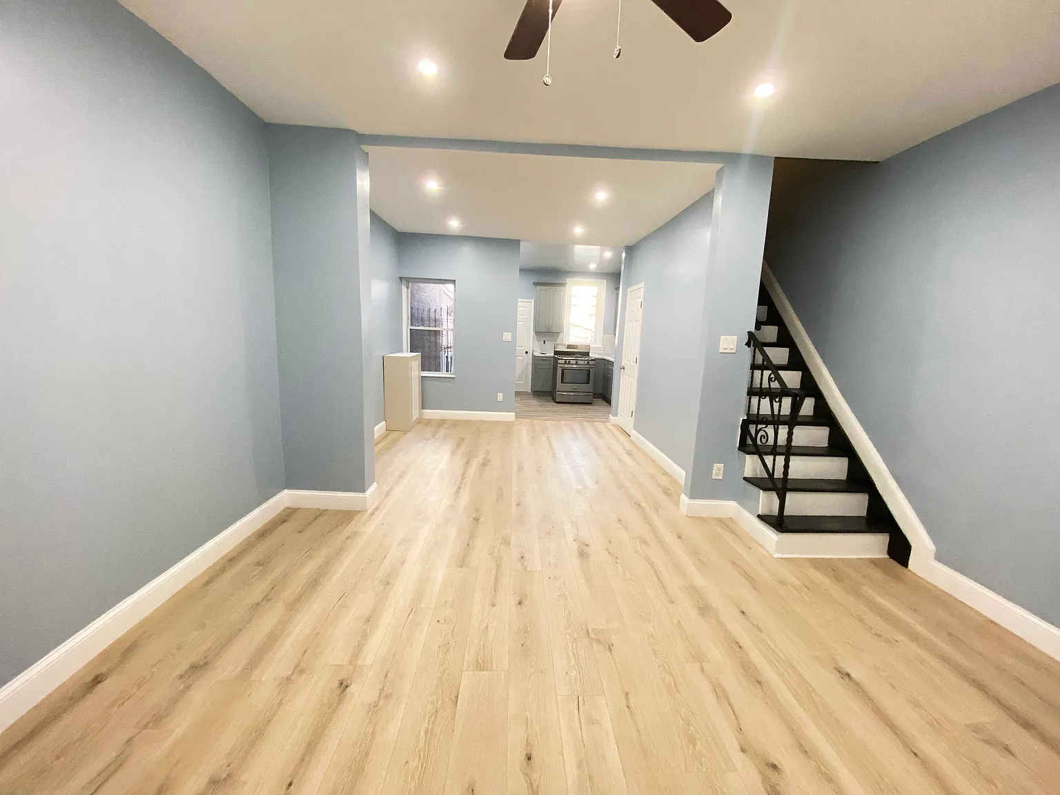 3 bed, 1140 sqft, $1,500 — Photo 3