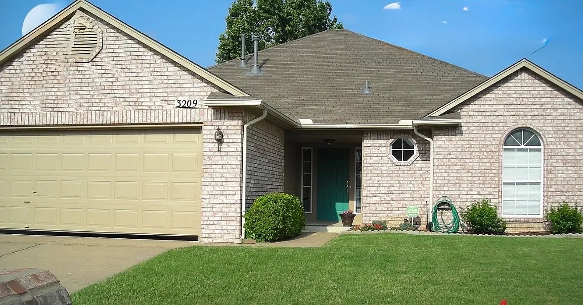 3 bed, 1668 sqft, $1,900 — Photo 3
