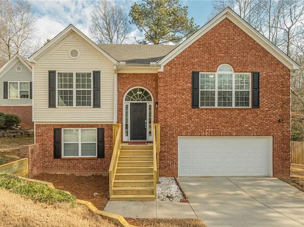 2140 Mina Lane Dr, Buford, GA 30518