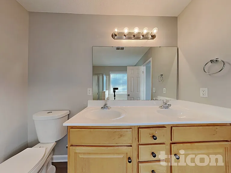 134 Summer Pines Dr — Photo 9