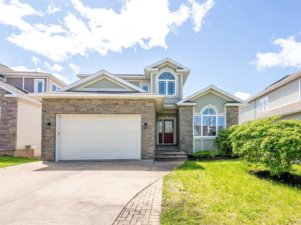 65 Stone Gate Dr, Halifax, NS B3N 3J3