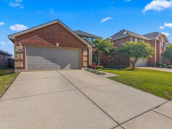 3rd image of 2133 Burnside Dr