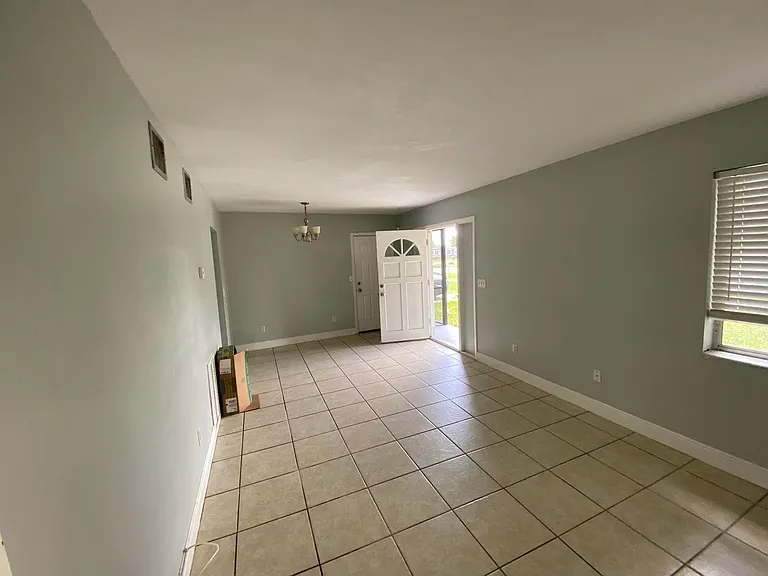 2309 Idaho Rd — Photo 5