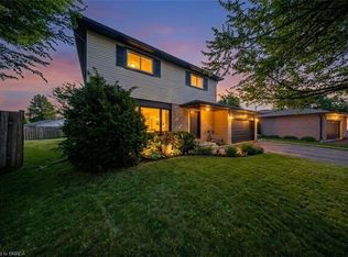 35 Rose Ct, Brant, ON N3L 3T9