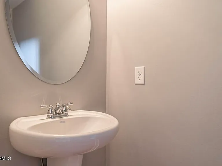 14 Cypress Cir — Photo 23