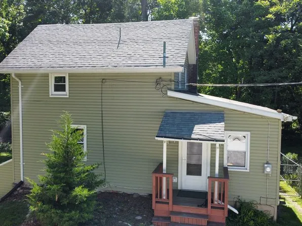 116 N Railroad Ave, Mahwah, NJ 07430