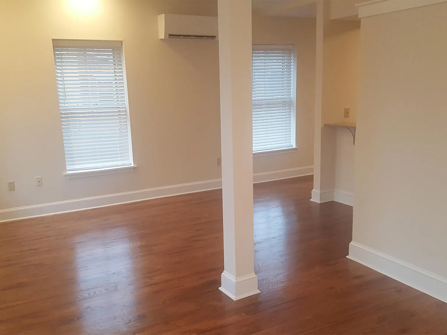 1003 Capital St - 2F — Photo 3