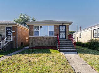 3129 W Howard St, Chicago, IL 60645