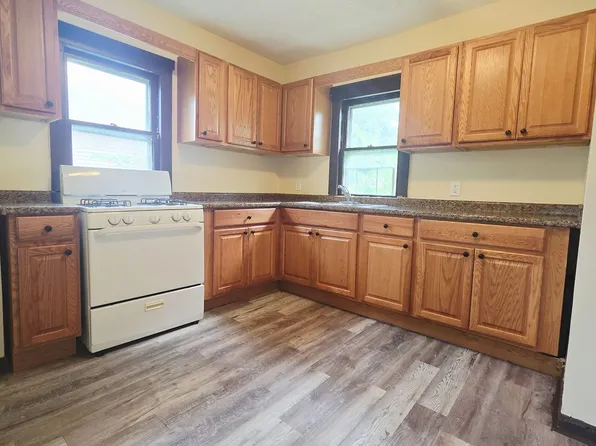 2011 18th Ave, 2011 18th Ave #F, Rockford, IL 61104
