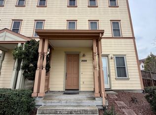 2000 Central St, Hercules, CA 94547