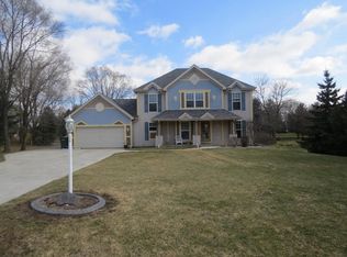 3460 S Wehr Rd, New Berlin, WI 53146