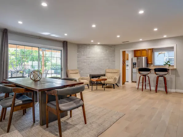 23922 Archwood St, West Hills, CA 91307
