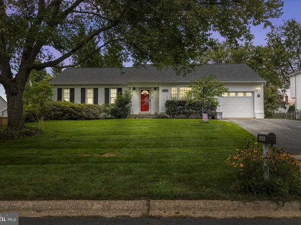 14921 Clavel St, Rockville, MD 20853