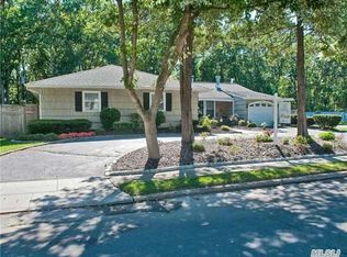 31 Bedford Ave, Port Jefferson Station, NY 11776