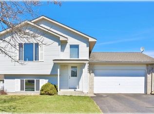 5651 Loon Dr, Big Lake, MN 55309