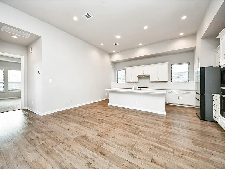 2901 Apple Rose Ln — Photo 10