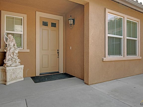 5th image of 5604 Sentori Ct