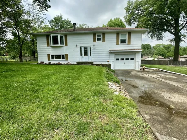 1203 S 9th Street, Clinton, MO 64735