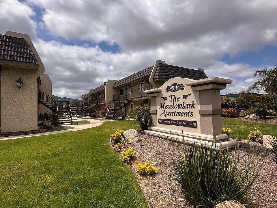 The Meadowlark Apartments in San Marcos viewed from street.
