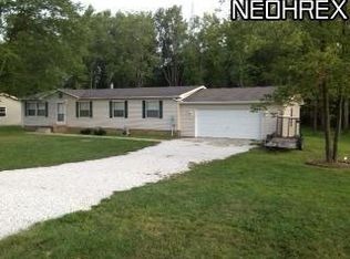 6784 Rutledge St, Dennison, OH 44621