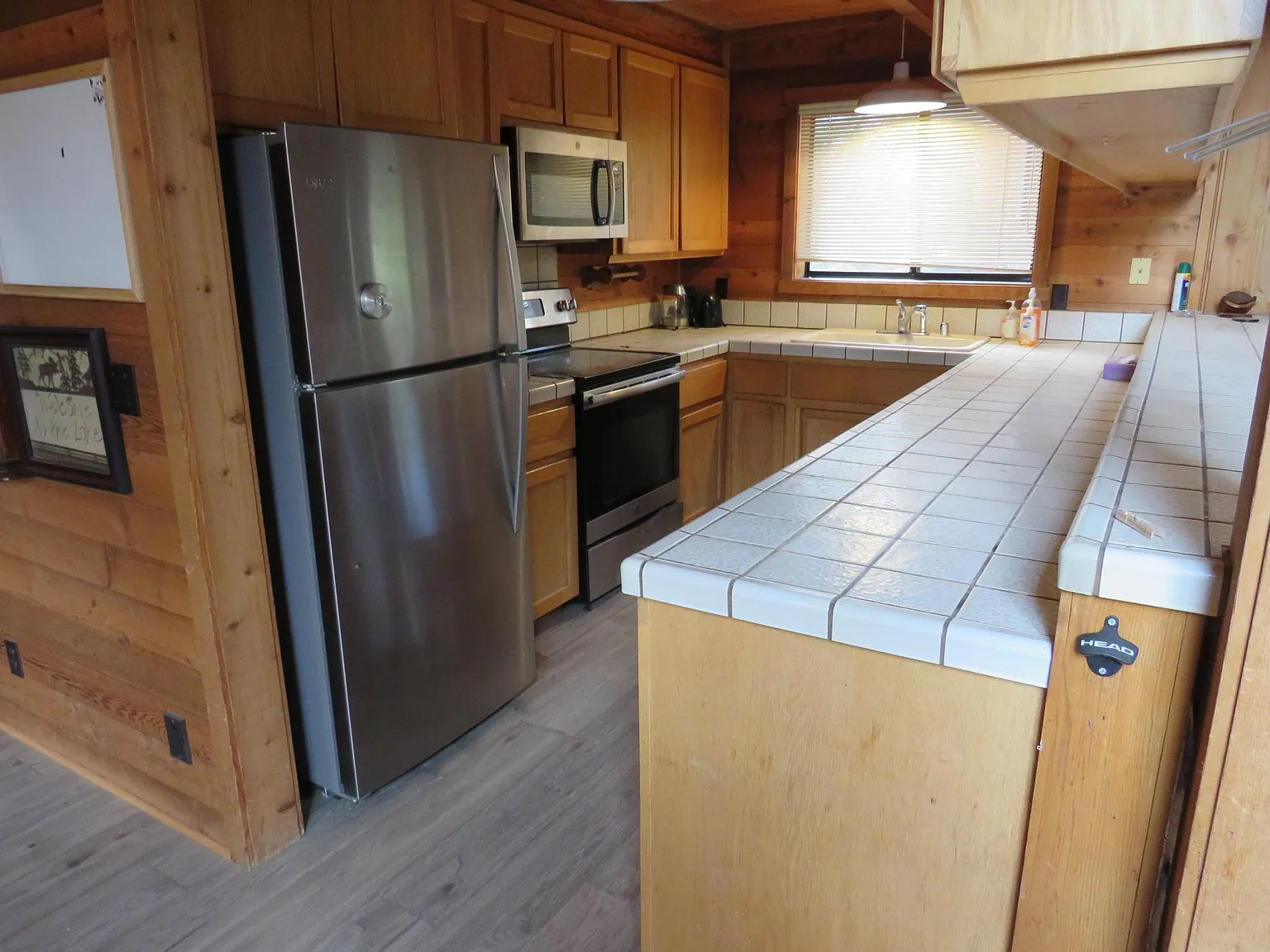 4 bed, 1896 sqft, $4,250 — Photo 3