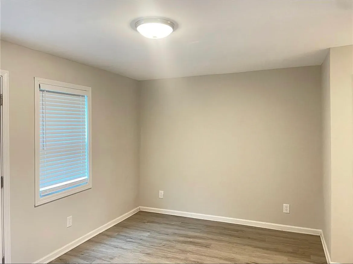 2 bed, 1728 sqft, $1,595 — Photo 4