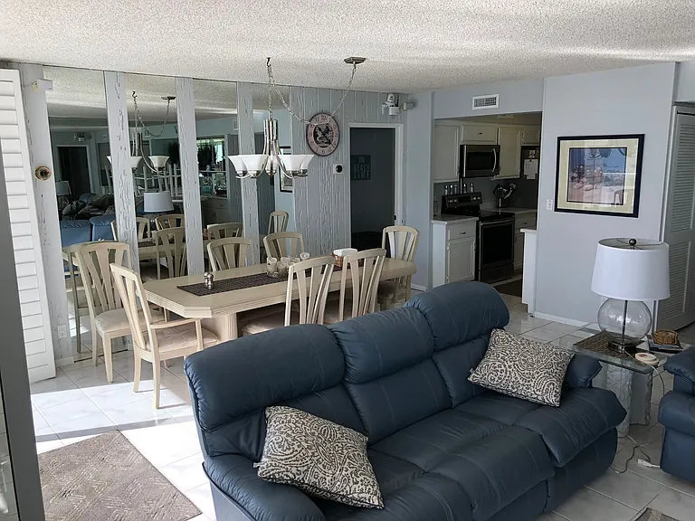 1730 Avenida Del Mundo #110 — Photo 10