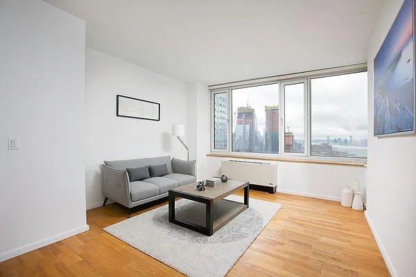 Rented by Keller Williams NYC | media 14