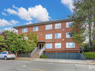 7300 Woodlawn Avenue NE #201, Seattle, WA, 98115