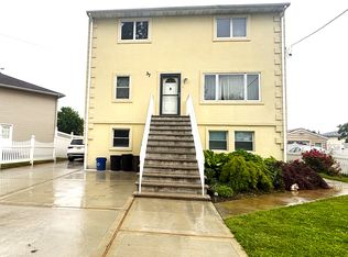 37 Edstan Dr, Moonachie, NJ 07074