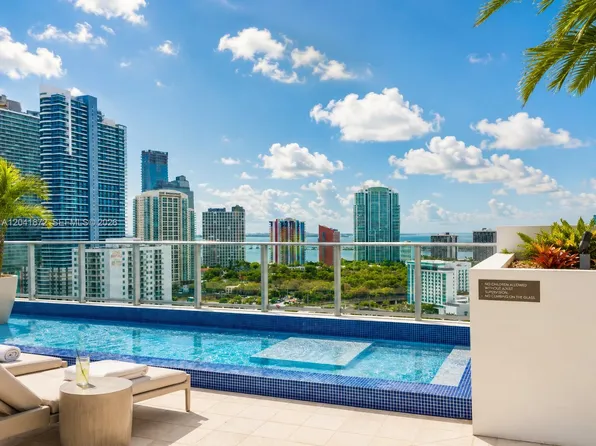 1010 SW 2nd Ave, Miami, FL