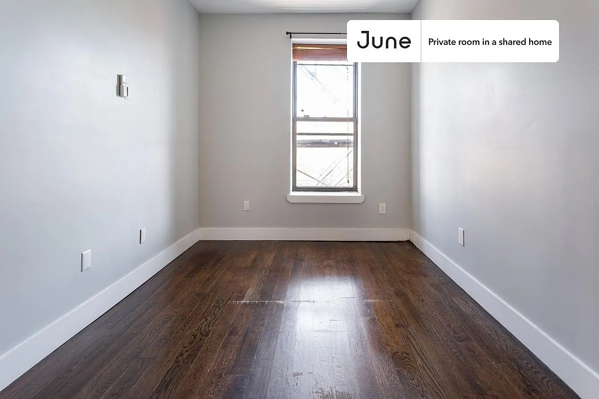 Full bedroom in 4 bed/2 bath home in Bushwick #1628 D — Photo 3