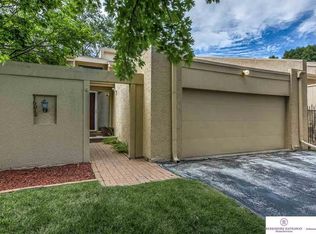 16010 Frederick Plz, Omaha, NE 68130